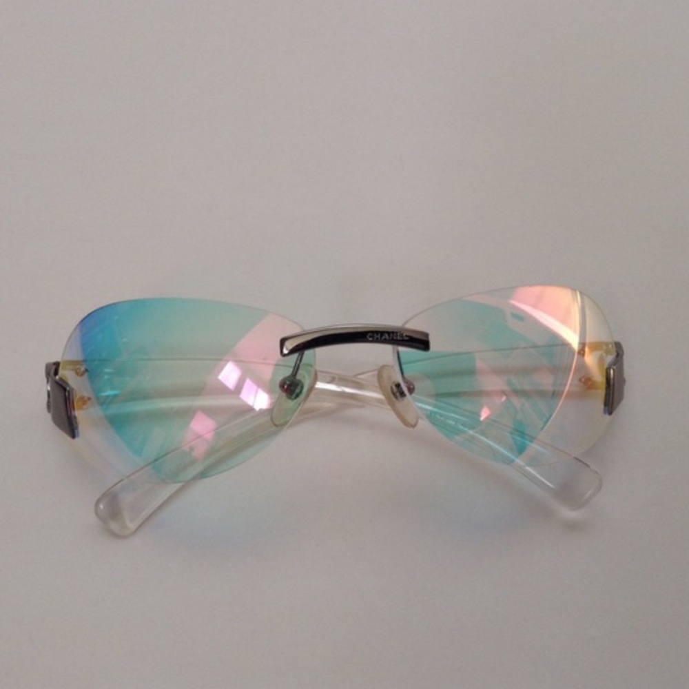 CHANEL Frameless Iridescent Sunglasses Model 4037